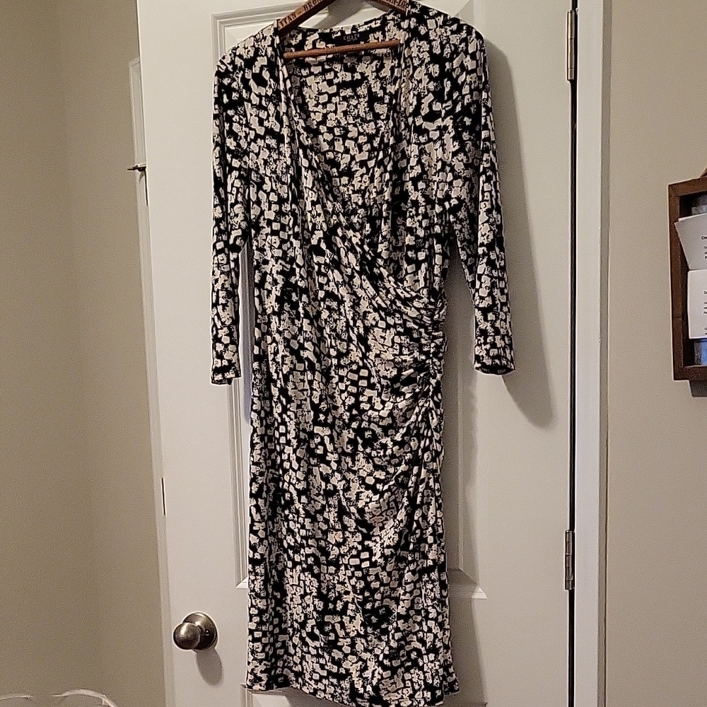 Chaps Monochrome Long Sleeve Dress